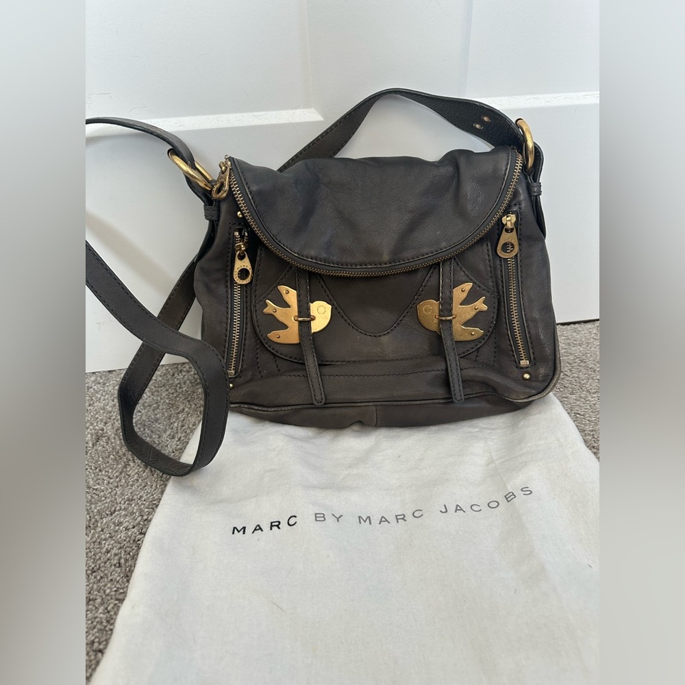 Marc Jacobs Petal to the Metal Natasha Bird Crossbody, gray
